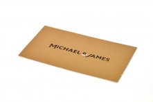 Pantone bronze + impression noire sur papier 350g vernis satin