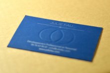 Gaufrage au moule sur papier peau de pêche Gmund et Pantone argent