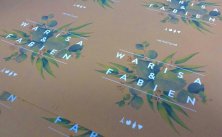 Impression blanche et couleur sur papier marron pour un faire-part (tarifs sur le site)