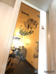 Window decor in an office by Kekli