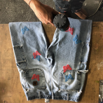 Personnalisation de jeans avec du Puff (flocage épais)